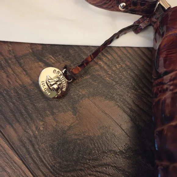 Brahmin Tan and Brown Woven Shoulder Bag - Picture 3 of 12